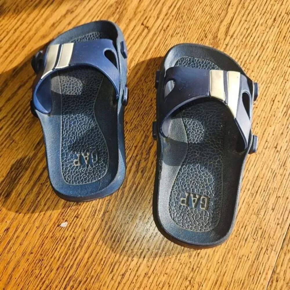 GAP Little Boys Size 9/10 Y2K Flip Flops Retro Beach Shoes
